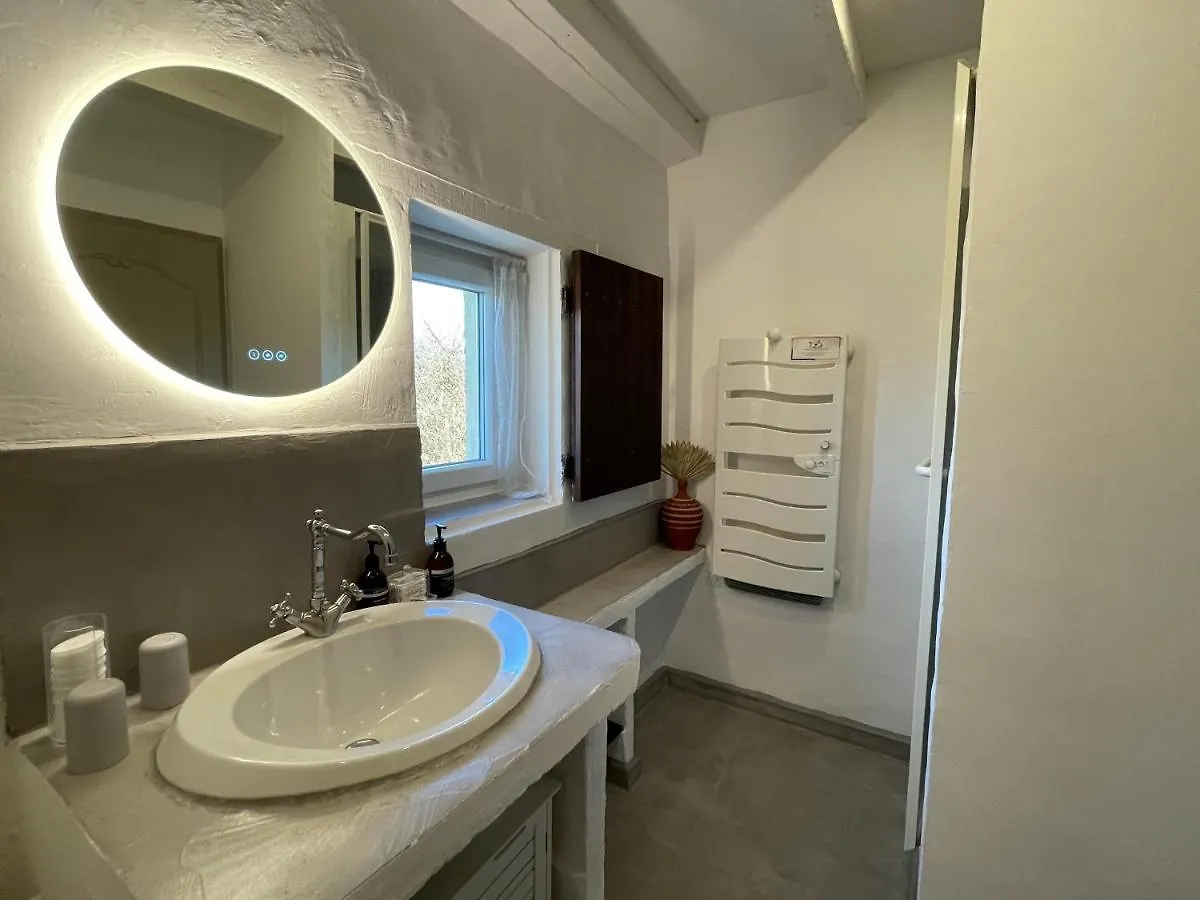Chambres D Hotes Le Mas Julien Piscine Chauffee Adult Only Orange  Orange (Vaucluse)